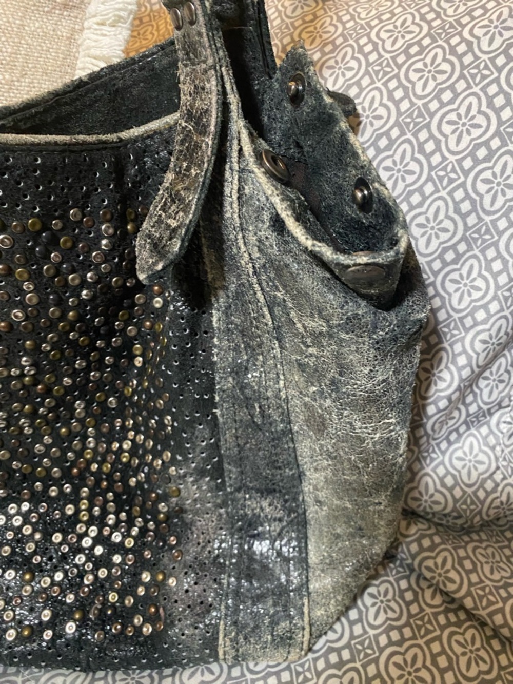 Vtg Frye Gun Deborah Metal distressed Studded tote bag! - Picture 2 of 16